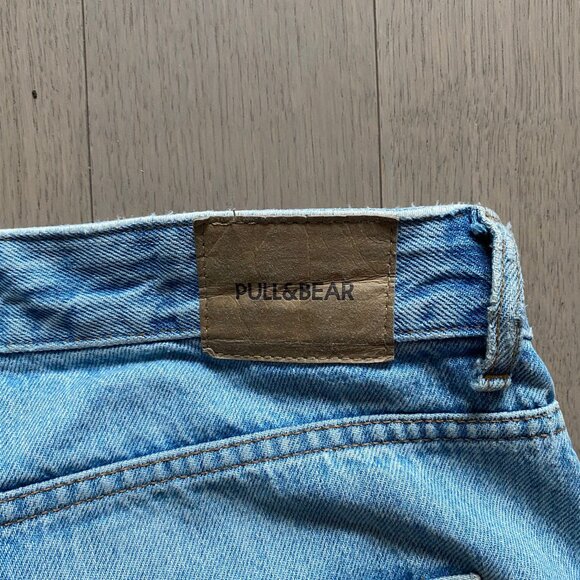 Pull & Bear High-Waisted Baggy Boyfriend Jeans, Size 14 πΌπ - Picture 3 of 4
